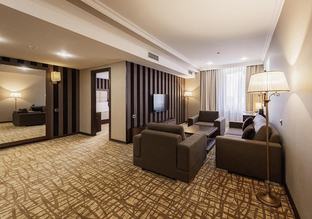 Posezení v ubytování National by Stellar Hotels, Yerevan
