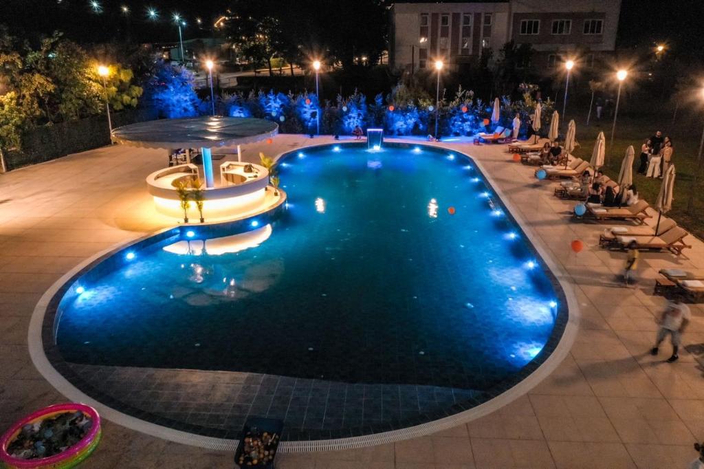 Bazén v ubytování Hotel Colombo nebo v jeho okolí