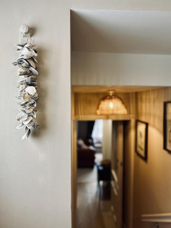 Bridport Town Centre Flat - Deluxe Apartment