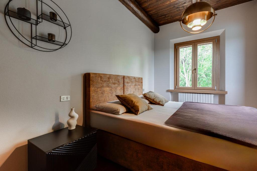 Giường trong phòng chung tại La Dolce Villa