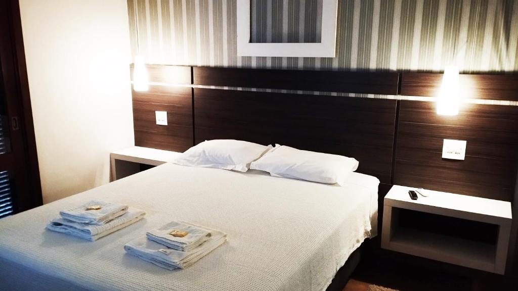 Recanto do Sossego-Suíte Master - Quarto Queen Deluxe