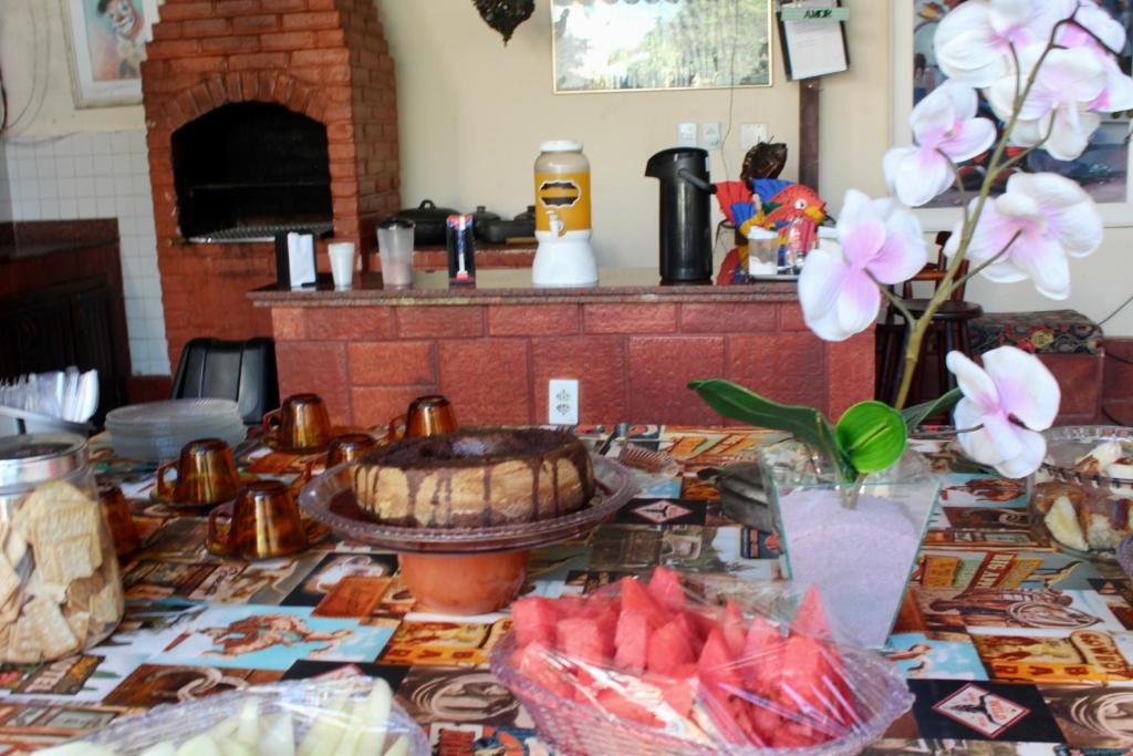 Comida no hostel ou em algum lugar perto