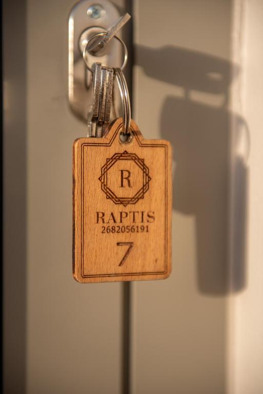 Certifikát, hodnocení, plakát nebo jiný dokument vystavený v ubytování Raptis Apartments