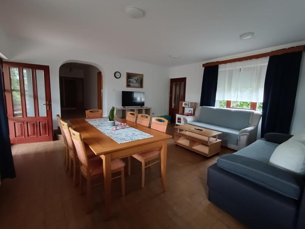 Posezení v ubytování Apartma Mihatovi