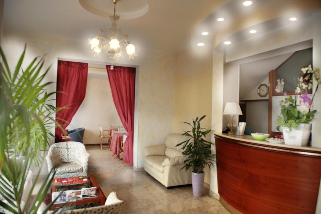 Khu vực ghế ngồi tại B&B Italia