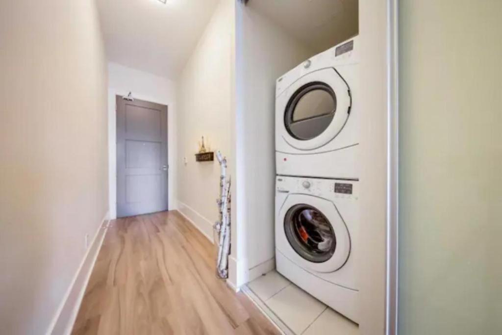 Skyline Suites - Walk to MTCC, ACC, Rogers Centre & Entertainment District - Resim 28