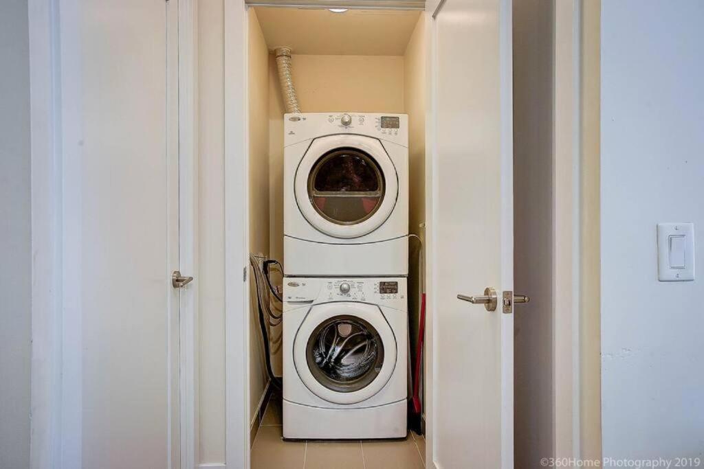 Skyline Suites - Walk to MTCC, ACC, Rogers Centre & Entertainment District - Resim 35