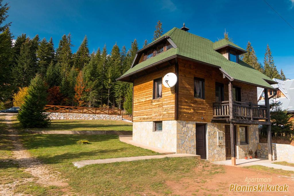 Budova, kde se apartmán nachází