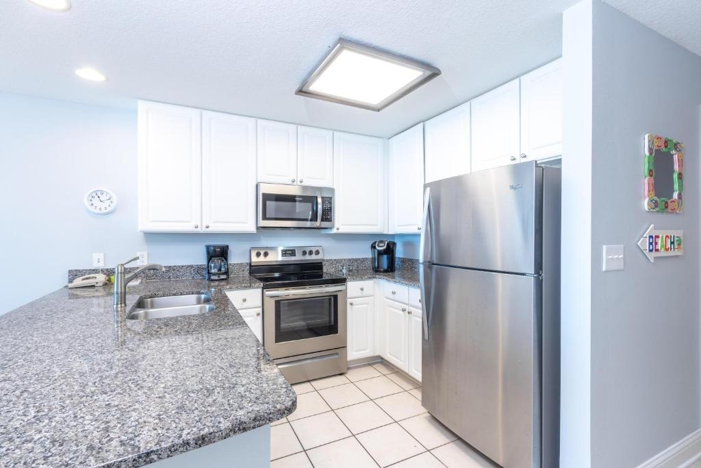 Lighthouse 713 - Two-Bedroom Apartment