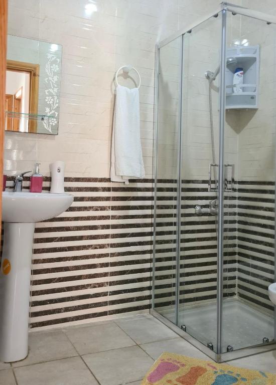 Koupelna v ubytování Ouedlaou, Residence AL FAJR
