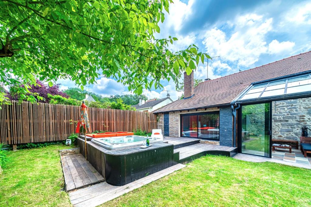 Zahrada ubytování Ancien Corps de Ferme Jardin Jacuzzi 30 min Paris