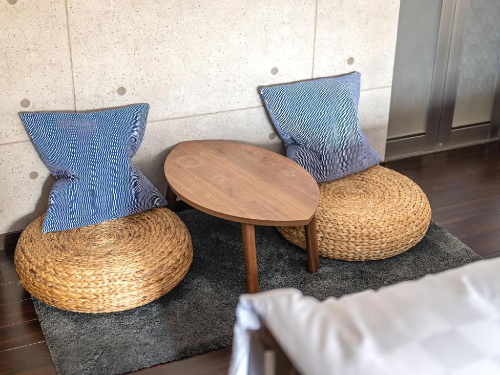 Posezení v ubytování Machiya Hotel oyado baison