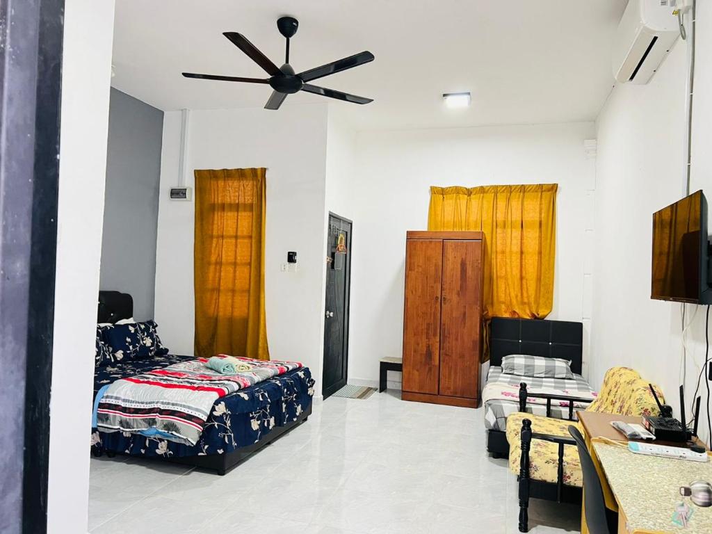 Nana OWL Homestay A & B Roomstay C & D - One-Bedroom House