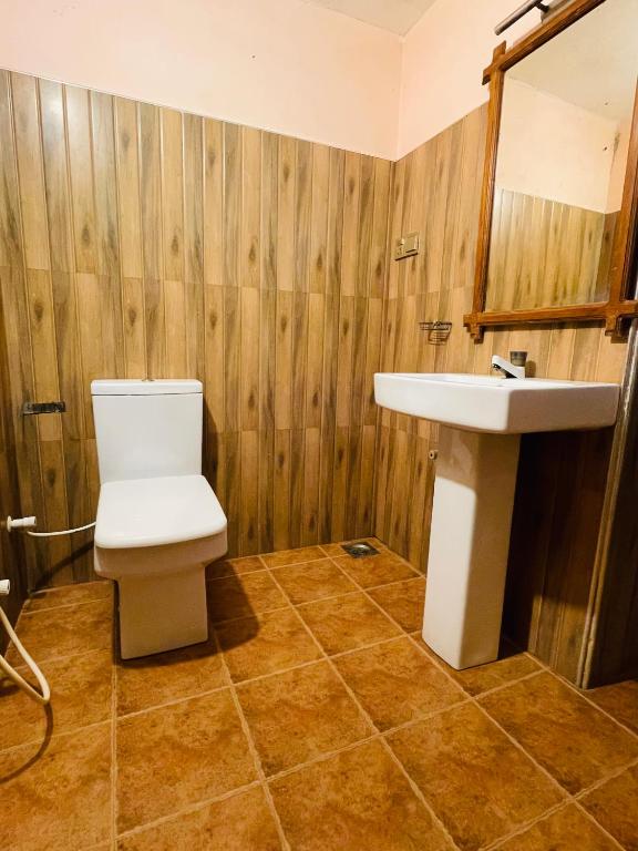 LakeSide Cabana Tissamaharama - 19