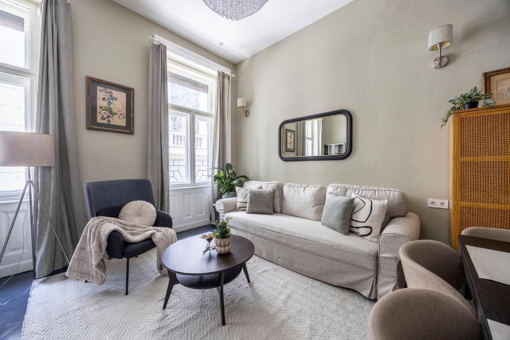 Charming Art Deco Style Apartment in the Heart of Budapest 1061 Budapest, Hegedű utca 6 kép - 1