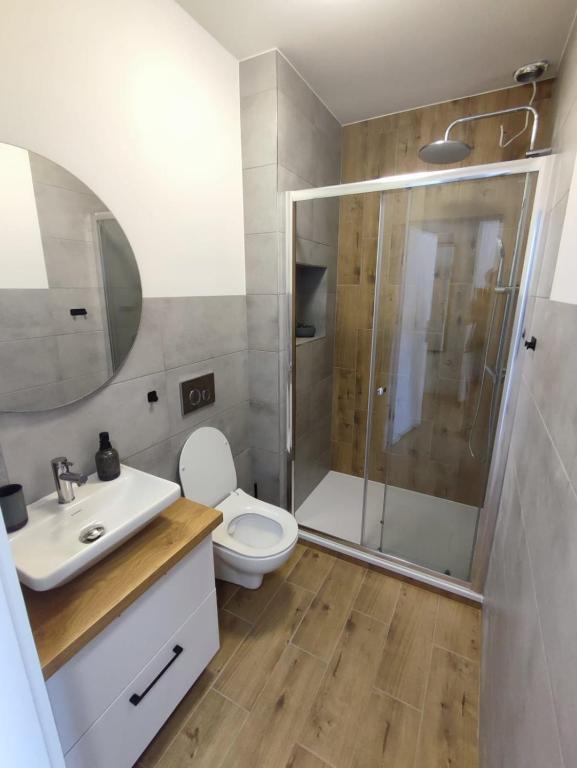 Plac Pilsudskiego - 3