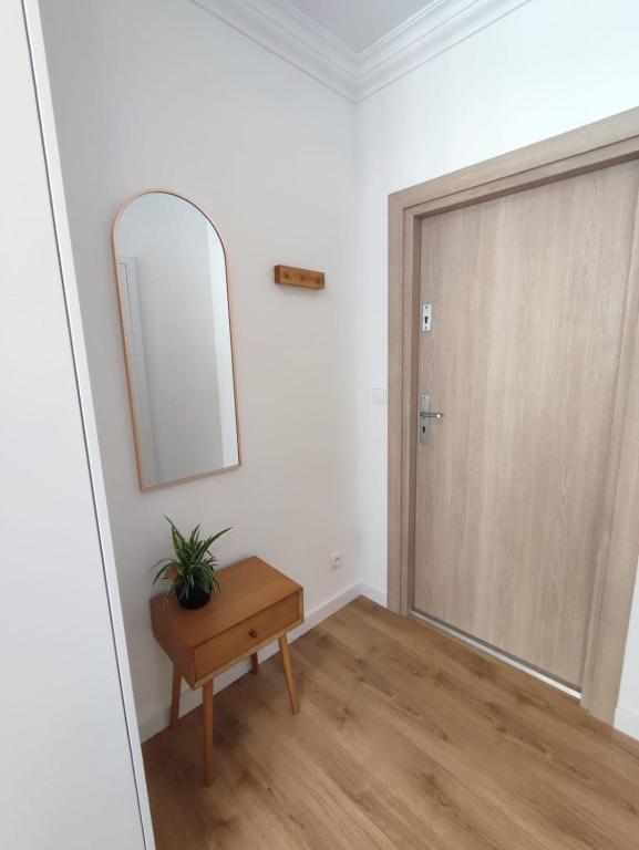 Plac Pilsudskiego - 6