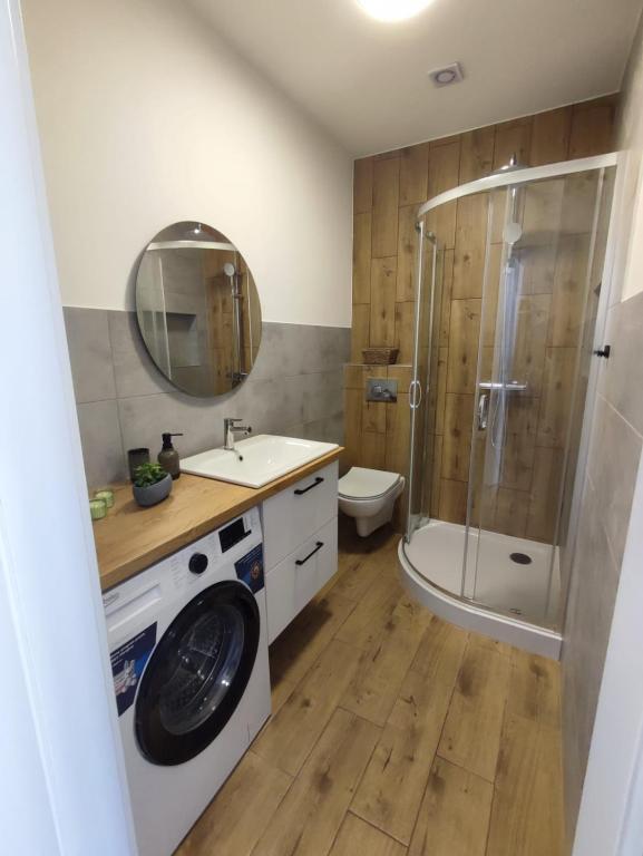 Plac Pilsudskiego - 7