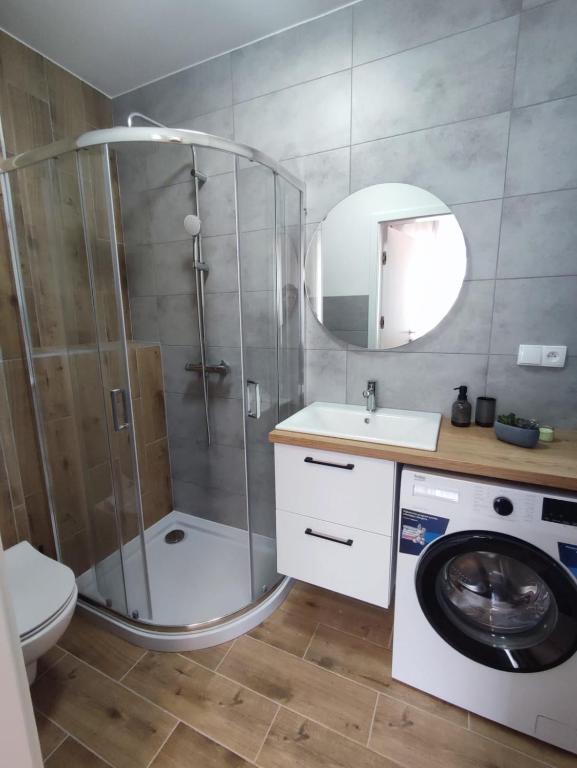 Plac Pilsudskiego - 13