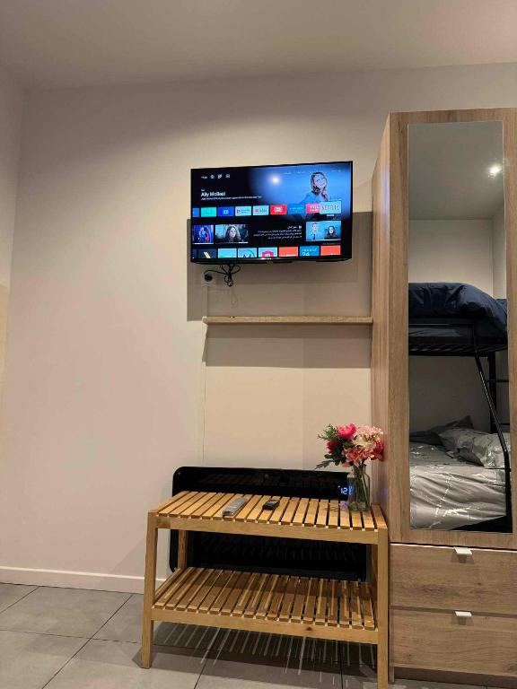 Studio plus proche metro 13