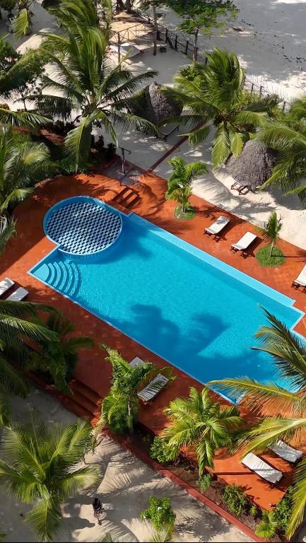 Bazén v ubytování Ifa Beach Resort nebo v jeho okolí