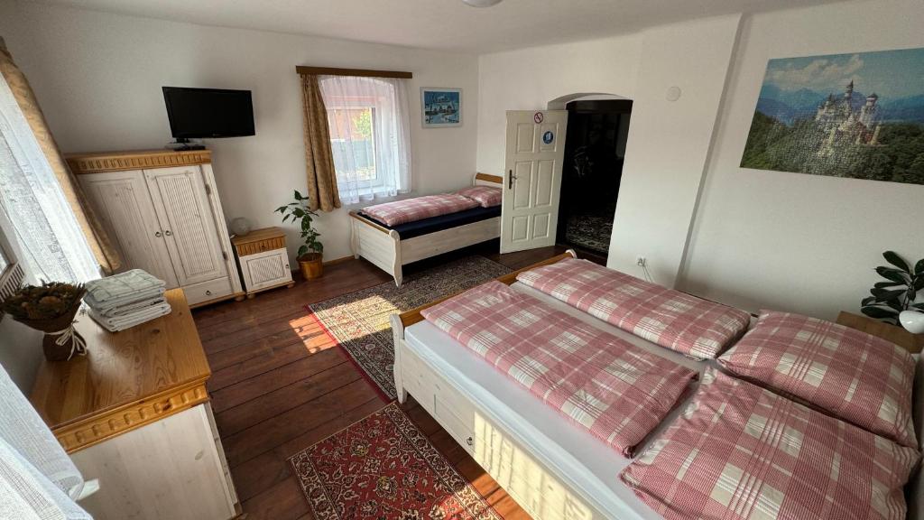 Voodi või voodid majutusasutuse Ubytování Bauštel toas