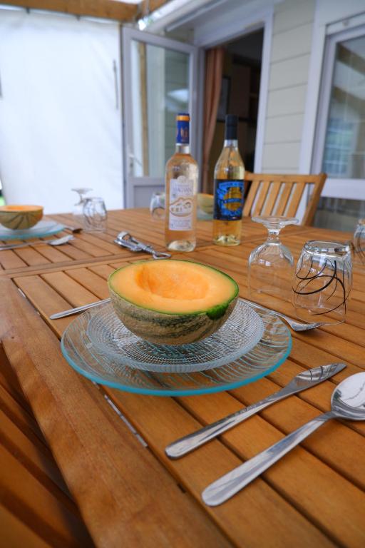 Gallery image of LE CARRELET Mobil home climatisé INSOLITE & COSY 4 à 6 Personnes in Sémussac