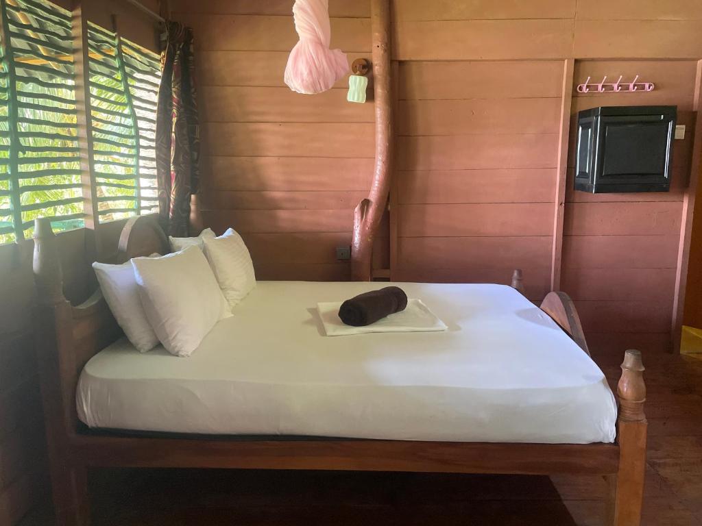 LakeSide Cabana Tissamaharama - 13