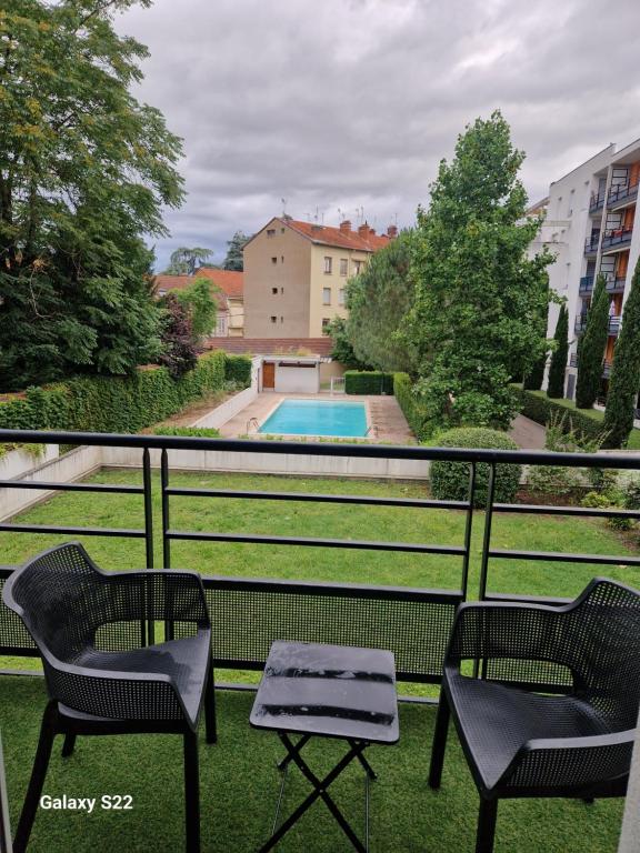 Πισίνα στο ή κοντά στο Jardin D'Alexis