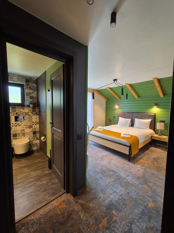 Domeniul D'OR - Two-Bedroom Apartment With Balcony