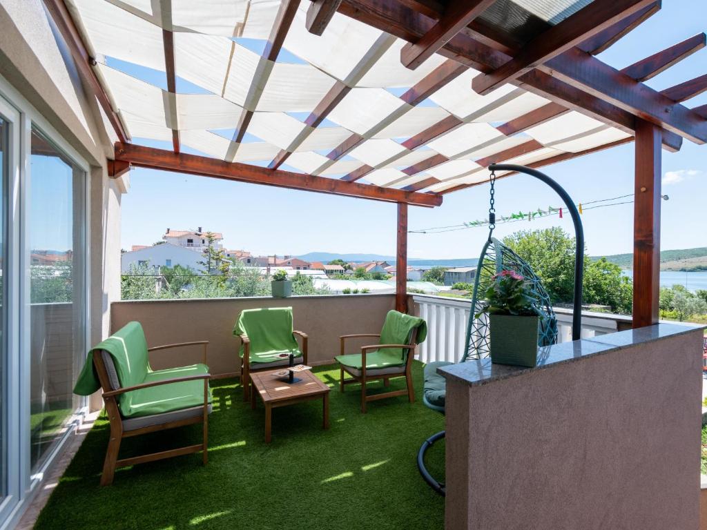 Balkón nebo terasa v ubytování Apartment Dalmatino