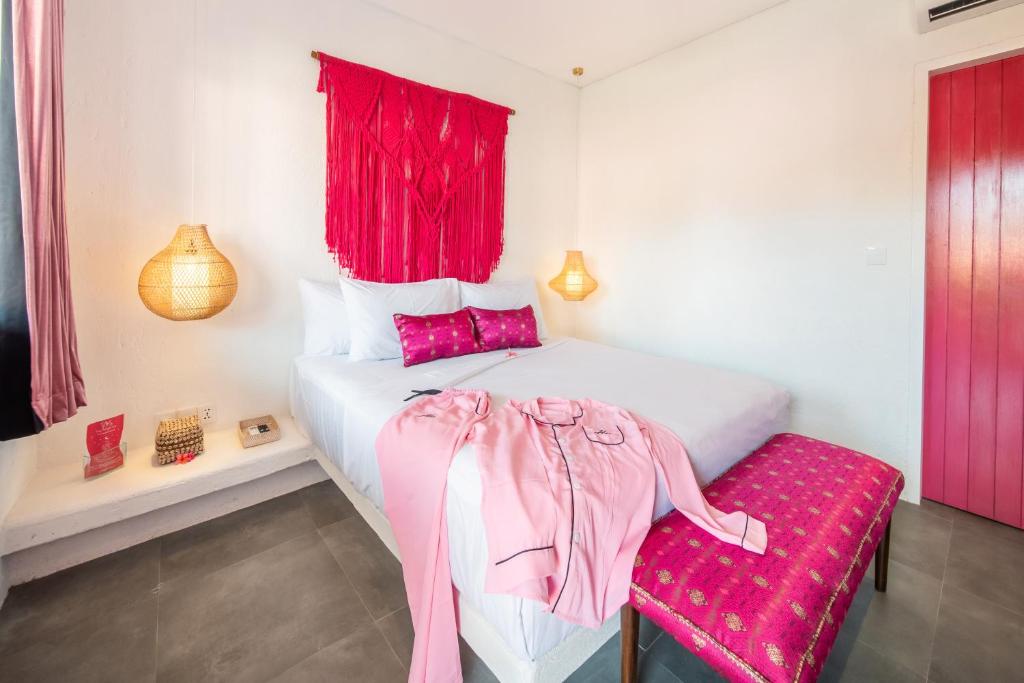 PinkPrivate Balangan - for Cool Adults Only - 4