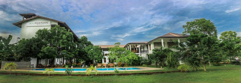 Bazén v ubytování Four Points Resort - Anuradhapura nebo v jeho okolí