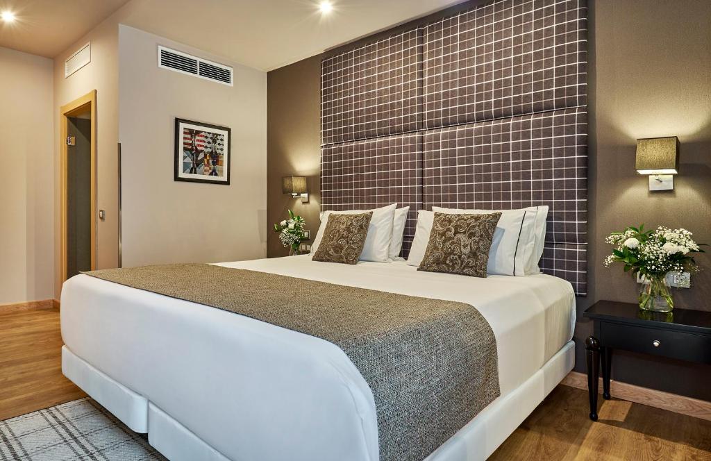 Hesperia Barcelona Barri Gòtic - Resim 9