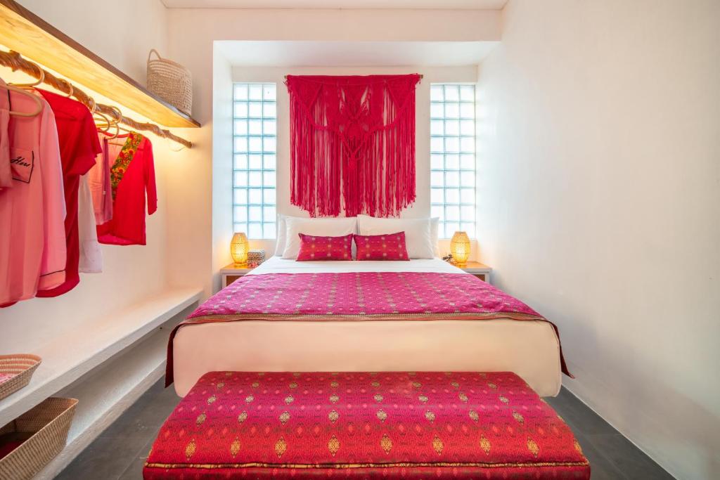 PinkPrivate Balangan - for Cool Adults Only - 18