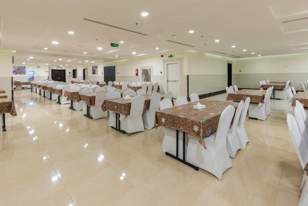 Restaurace v ubytování Snood Al Huda