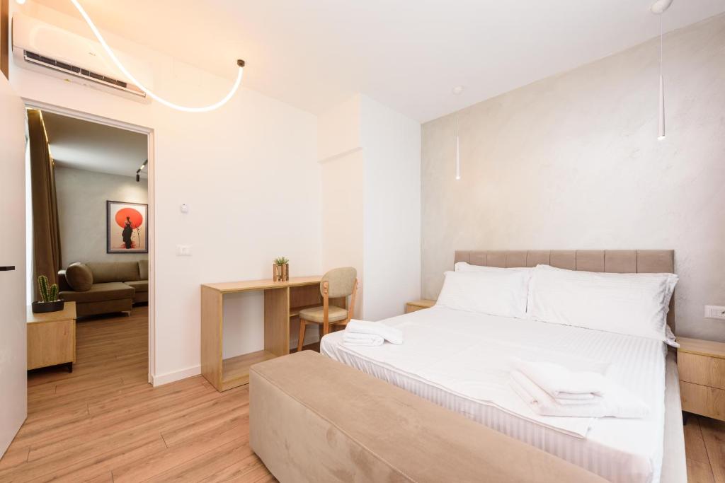 Postel nebo postele na pokoji v ubytování Sea & Sand Hotel
