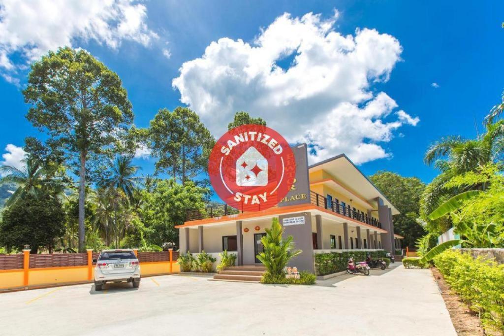 Bangunan di mana terletaknya hotel