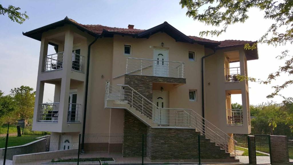 Budova, kde se apartmán nachází