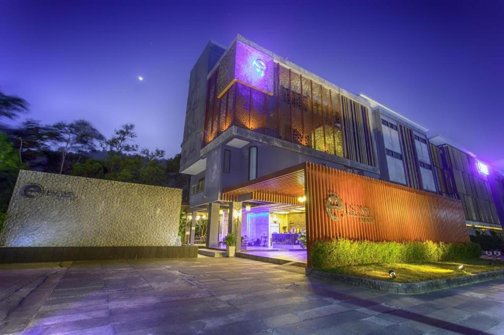 Budova, kde se rezort nachází