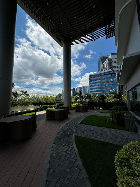 Zahrada ubytování Makati apartment - Lush Residences