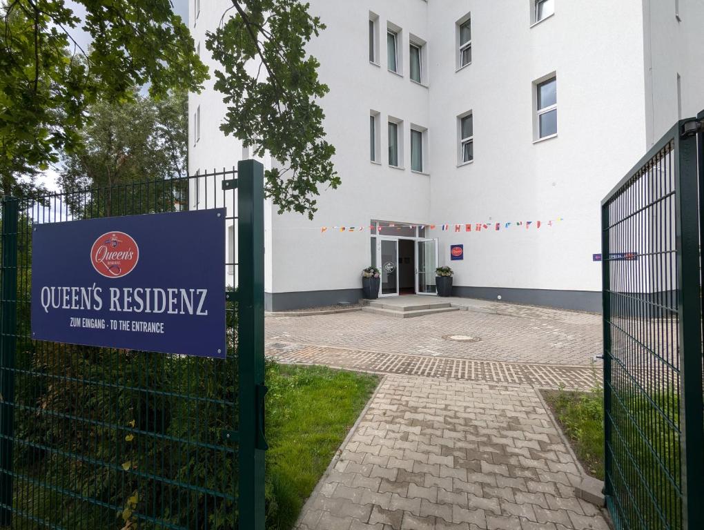 Certifikát, hodnocení, plakát nebo jiný dokument vystavený v ubytování Queens Residenz