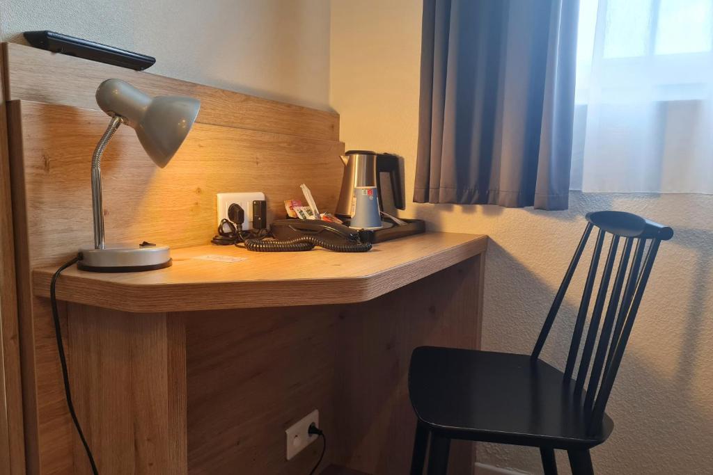 Kyriad Vannes Centre Ville - Single Room
