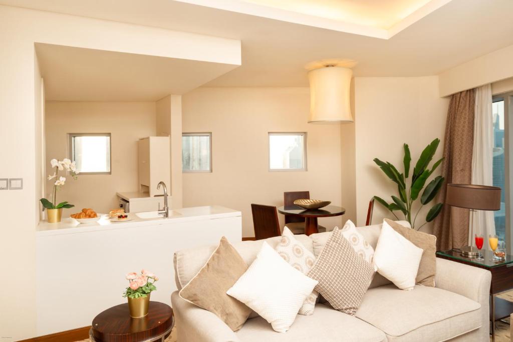 
Apartment with View and Balcony
