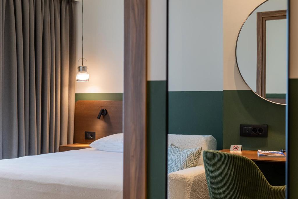 Evripidou 7 - Kalamata Mediterranean Suites - Resim 17