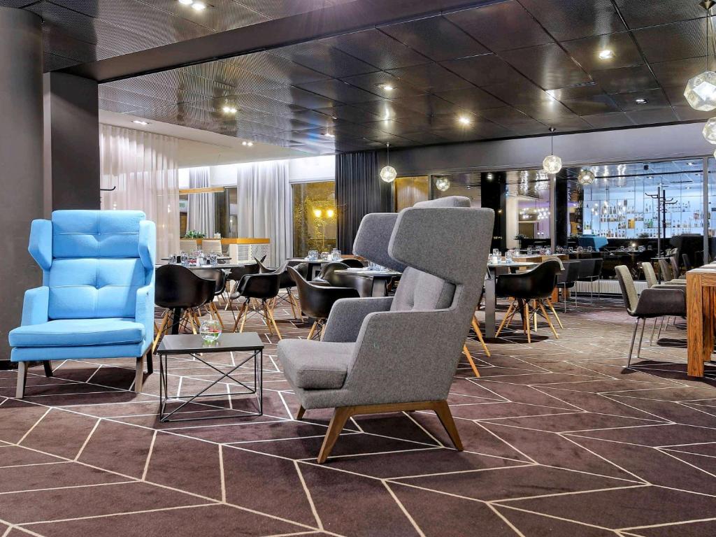 Posedenie v ubytovaní Novotel Katowice Centrum