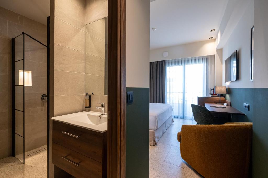 Evripidou 7 - Kalamata Mediterranean Suites - Resim 42