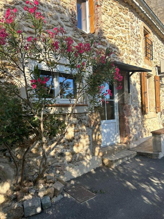 Photo de la galerie de l'établissement Petite maison de village, à Ferrals-lès-Corbières