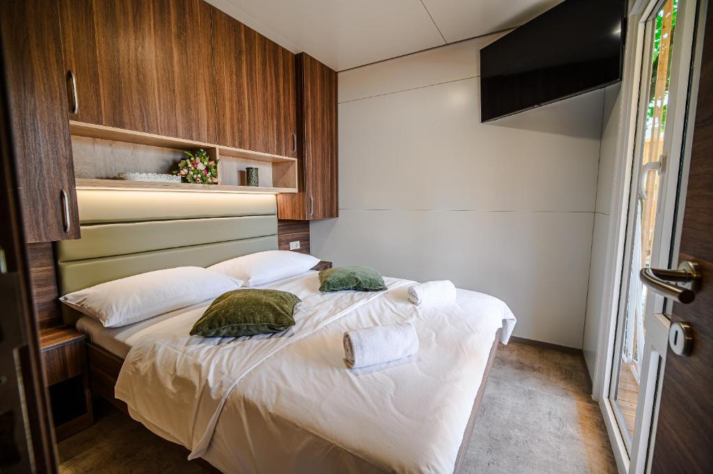 Premium Mobile Homes with thermal riviera tickets - Stacaravan