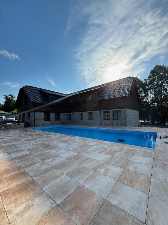 Bazén v ubytování Ranch Jestřebice nebo v jeho okolí